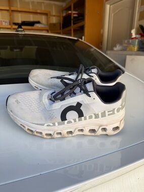 On Cloud Cloudmonster size 12 men CloudTec White/Black Running Shoes